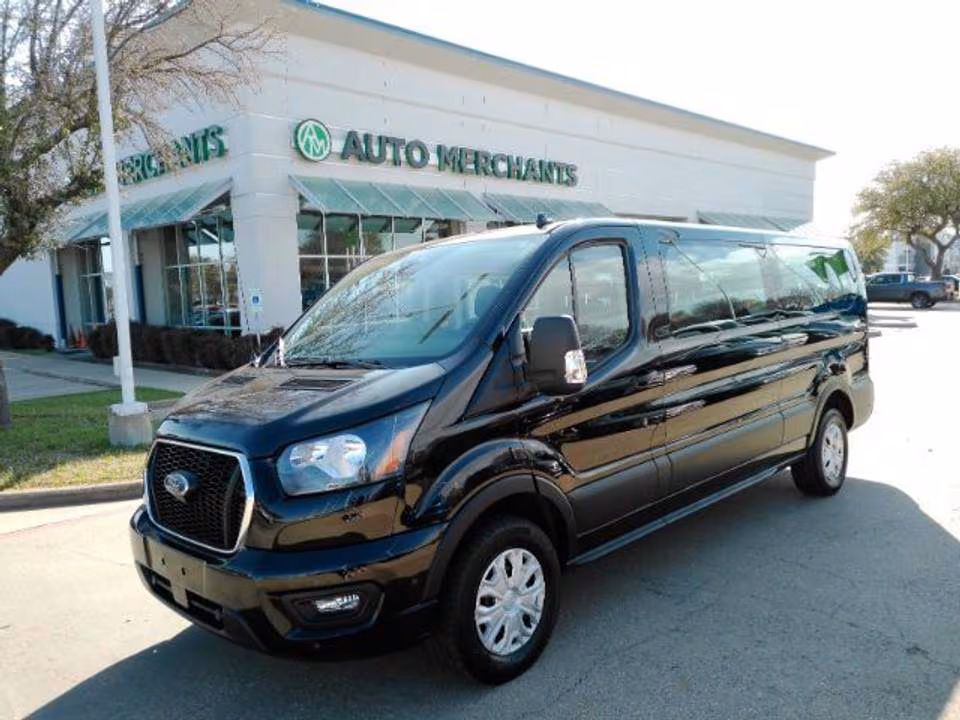 Ford Transit (Low Roof) 12-Passenger photo 2