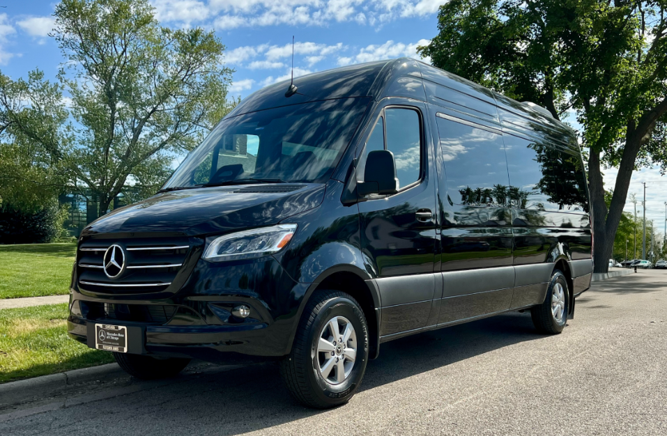Mercedes Sprinter 12-Passenger photo 7