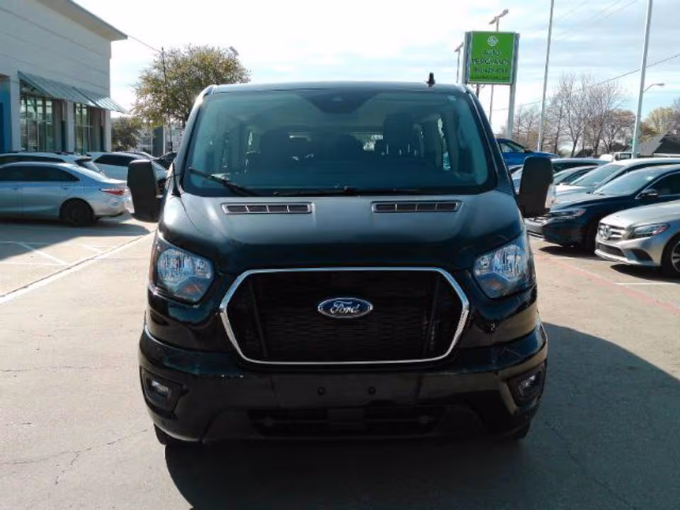 Ford Transit (Low Roof) 12-Passenger photo 3